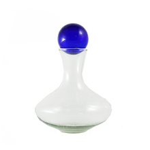 Load image into Gallery viewer, Clasico Decanter Small with Glass Topper
